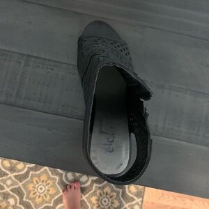 Size 10 ETC ankle bootie sandals